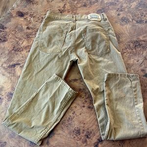 Levi’s Khaki, khakis, Levi’s 511